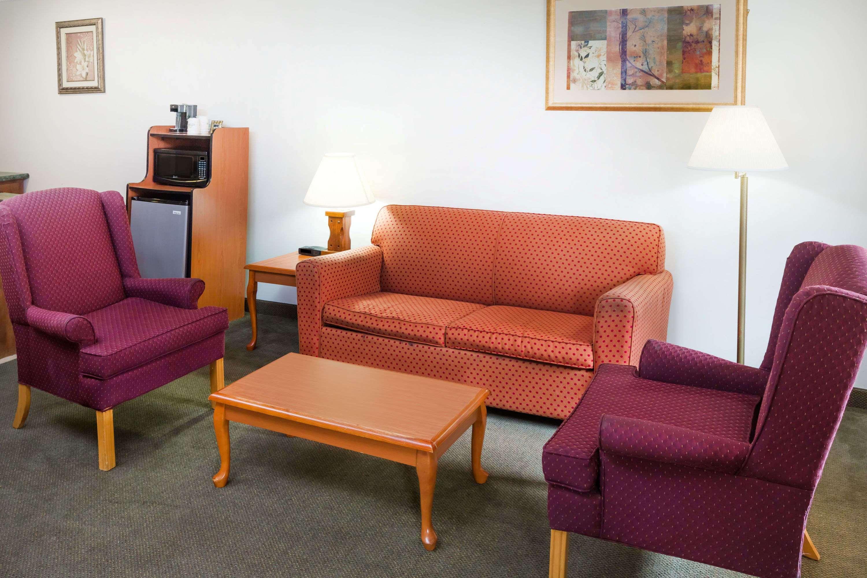 Days Inn By Wyndham Batesville Ngoại thất bức ảnh